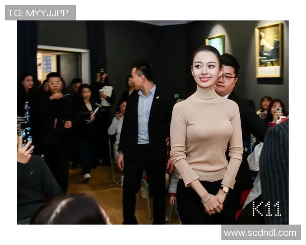 王芳独家揭秘足球技巧与心得分享助你提升球技与战术理解